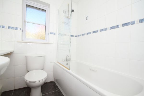 Shower Window Replacement in Grand Prairie